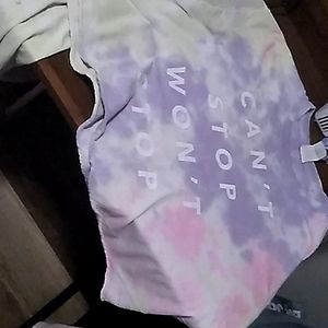 Cropped tye dye long sleeve tee shirt.